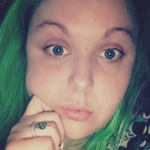 Meet your Posher, Eva